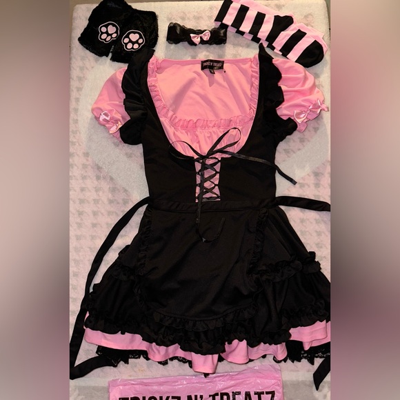 Dolls Kill costume Trickz N’ Treatz - Picture 2 of 10